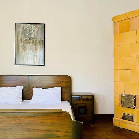 Joy Iordan 7 Apartment *
